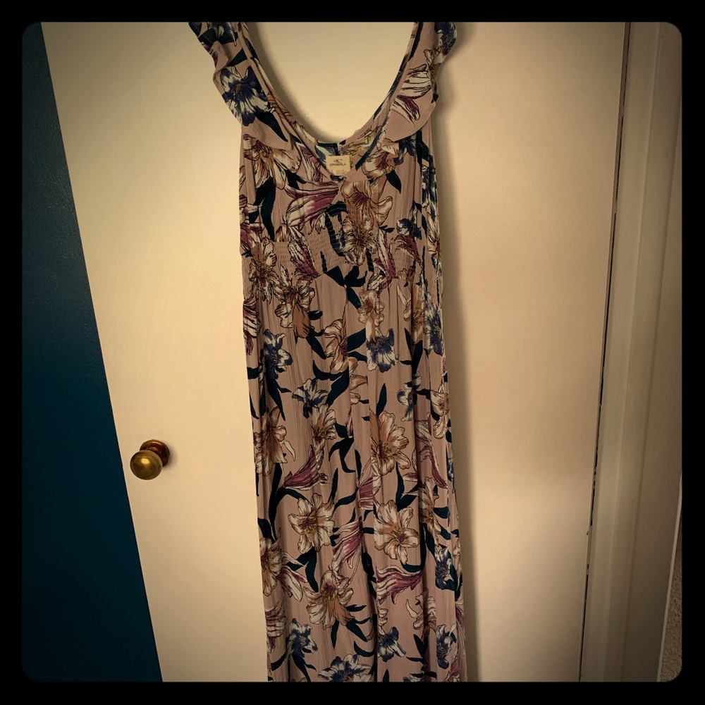 Gorgeous O’Neill Maxi Dress! 😍